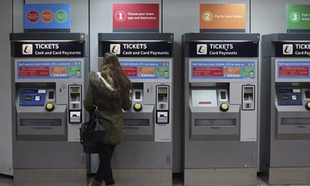 Автоматы по продаже билетов в английском метро