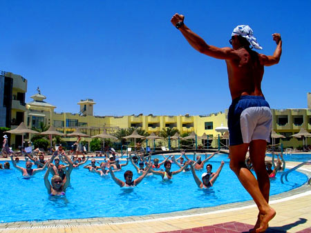 Какую работу можно найти в турции аренда виллы в черногории с бассейном
