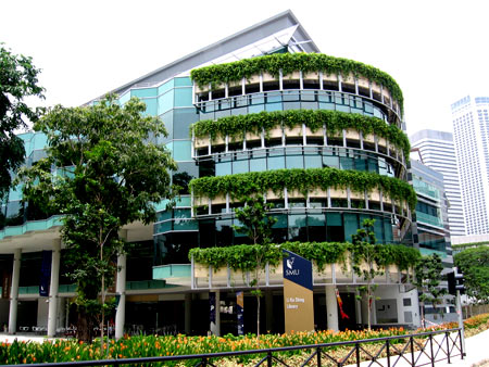 университет в Сингапуре