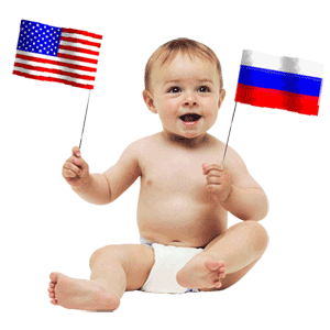 Ребёнок с флагами РФ и США