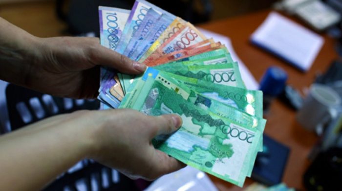 деньги в Казахстане 