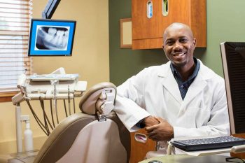 Зарплата стоматолога в США