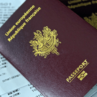 Паспорт гражданина Франции