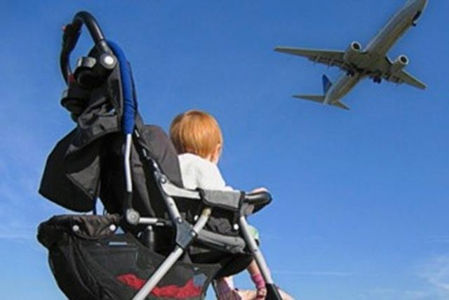 Правила перевозки коляски в самолете