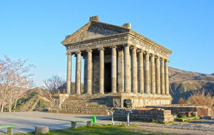 эллинистический храм Гарни