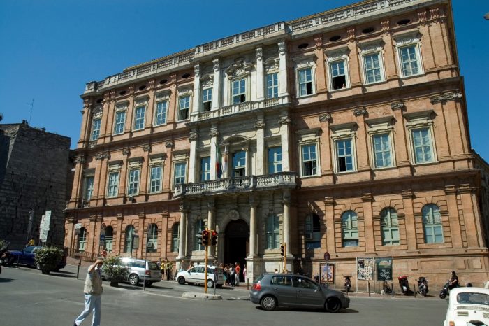 Университет Перуджи