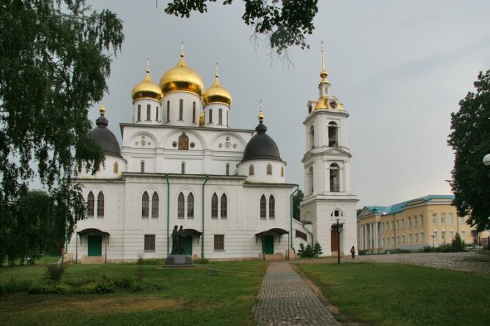 Куда поехать на Пасху в России и за границу () Куда поехать на Пасху в России и за границу