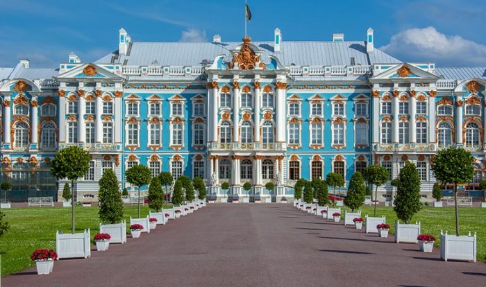 Куда поехать на 9 мая в России () Куда поехать на 9 мая в России