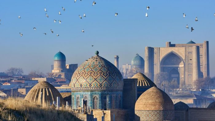 Узбекистан открыл границы для россиян и иностранных туристов