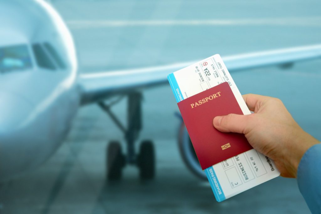 Фото Паспорта С Билетом На Самолет